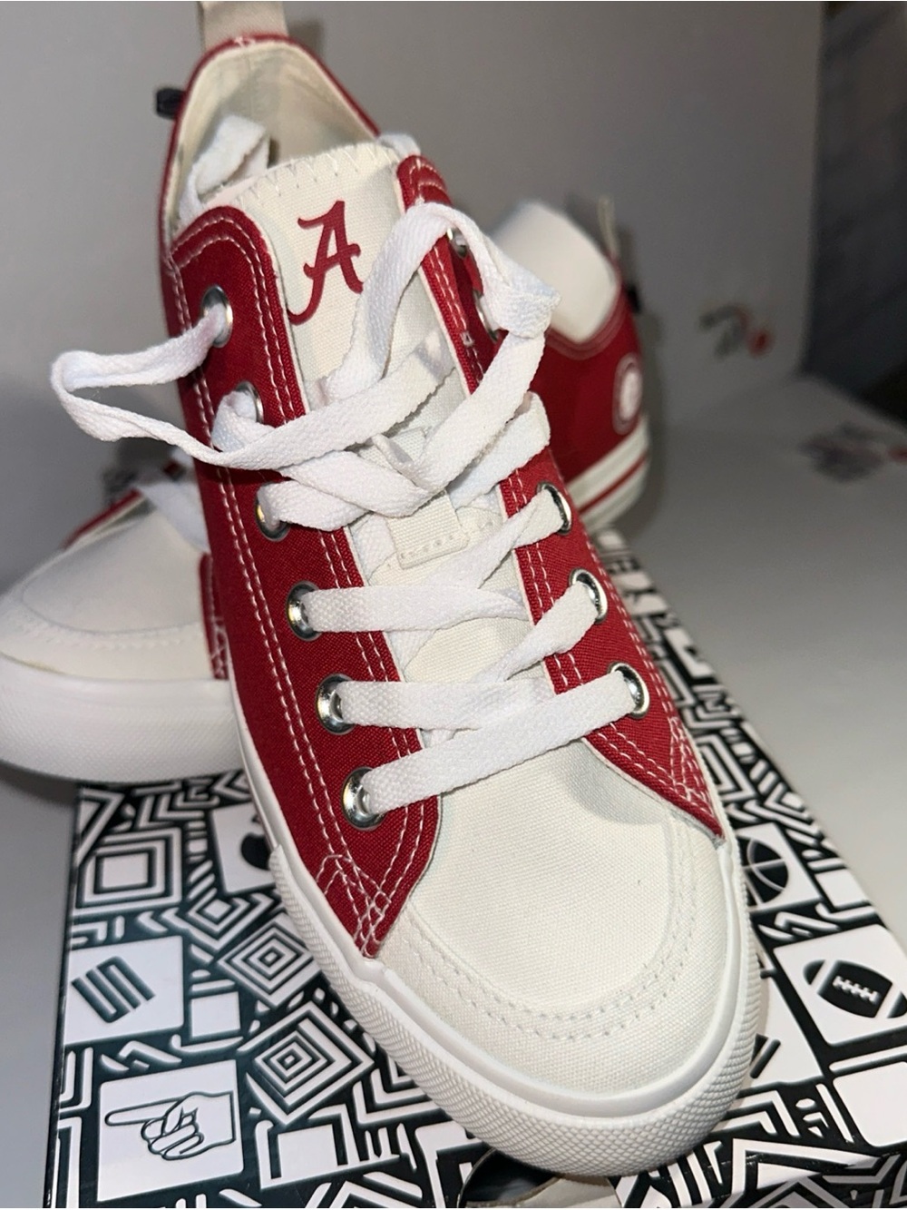 Alabama Crimson Script A Red & White Canvas Sneaker women’s size 7